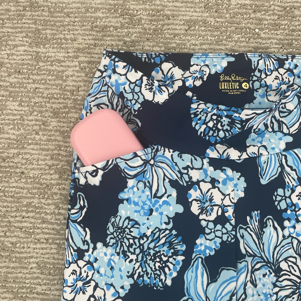 Lilly Pulitzer Luxletic Blue and White Floral Dress Pants - Picture 4 of 7